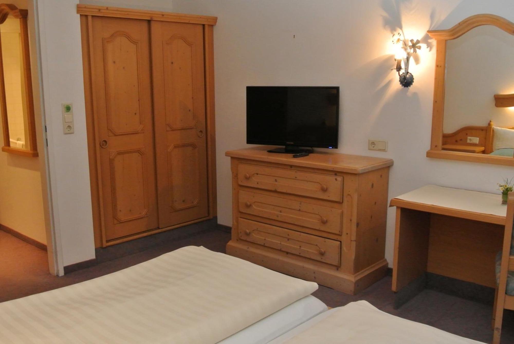 Hotel Gruberhof Innsbruck Igls B&B Szoba fotó